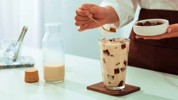 1661943856494050475.jpg p3206412a72040586-ss.jpg