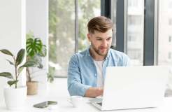 如何创建 Google 表格的快捷方式