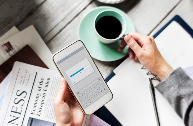 如何在 iPhone 或 Android 上从 Gmail 下载视频