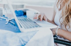 如何将 Google 文档拆分为列