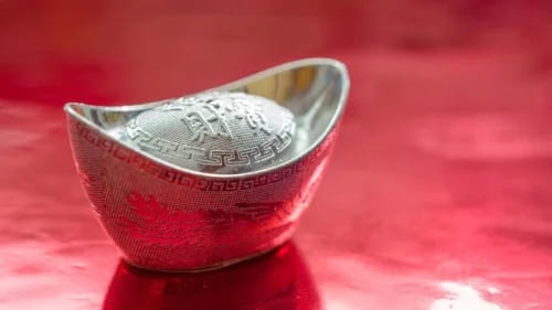 1652630799049089539.jpg p2116412a948976049-ss.jpg