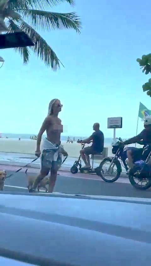 Caroline Werner遛狗被捕 Caroline Werner遛狗被捕