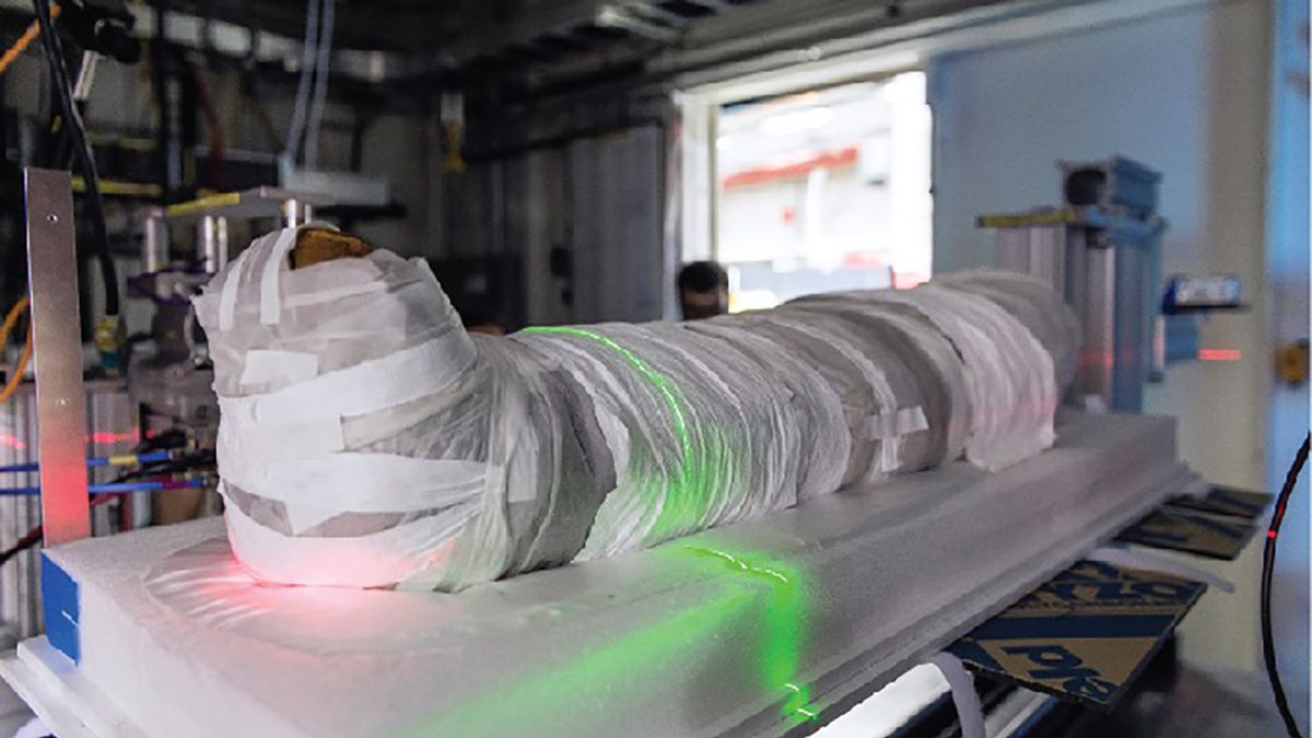 1649768751470090638.jpg the-mystery-inside-the-mummies-has-a-real-human-face-in-egypt-picture-3-4Olxim4d0.jpg